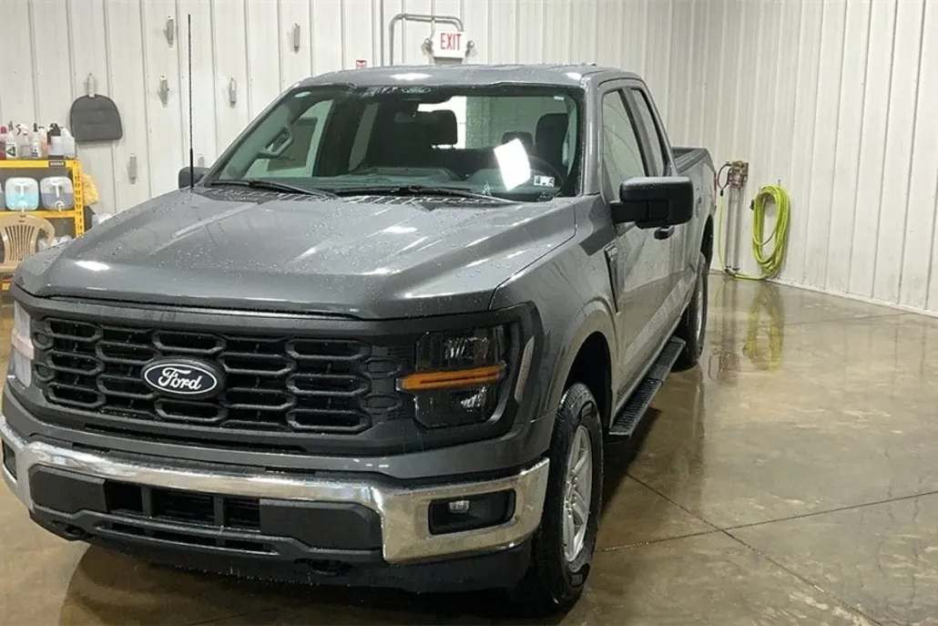 2025 Ford F-150 XL photo 1