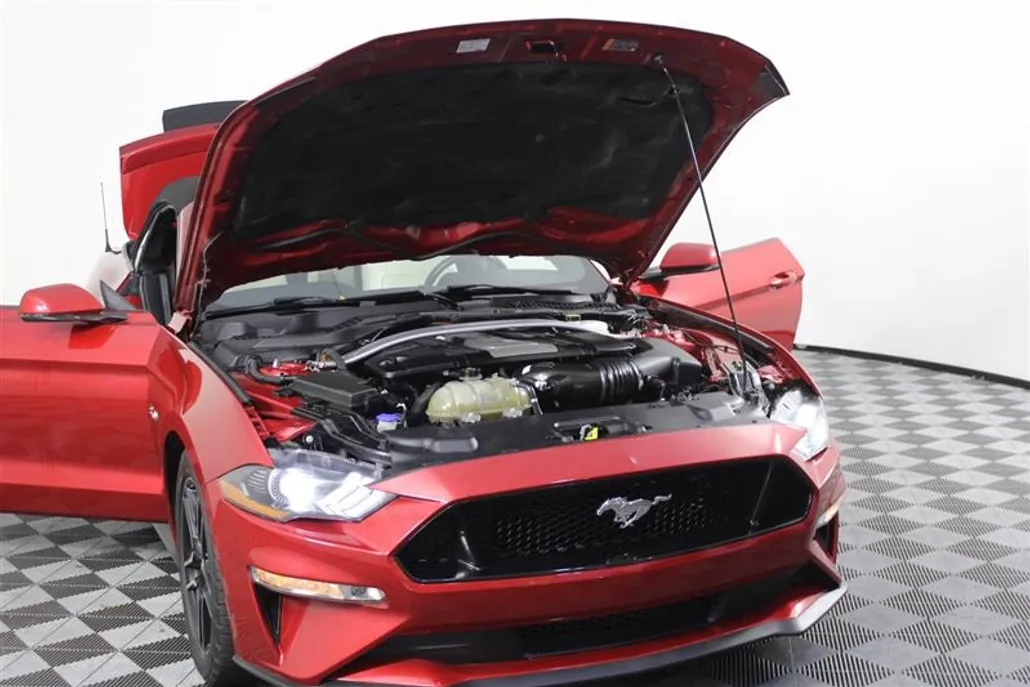 2020 Ford Mustang GT Premium photo 1