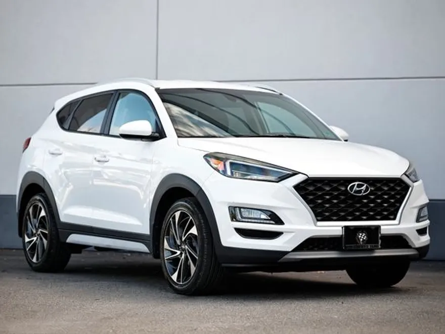 2020 Hyundai Tucson Sport photo 1