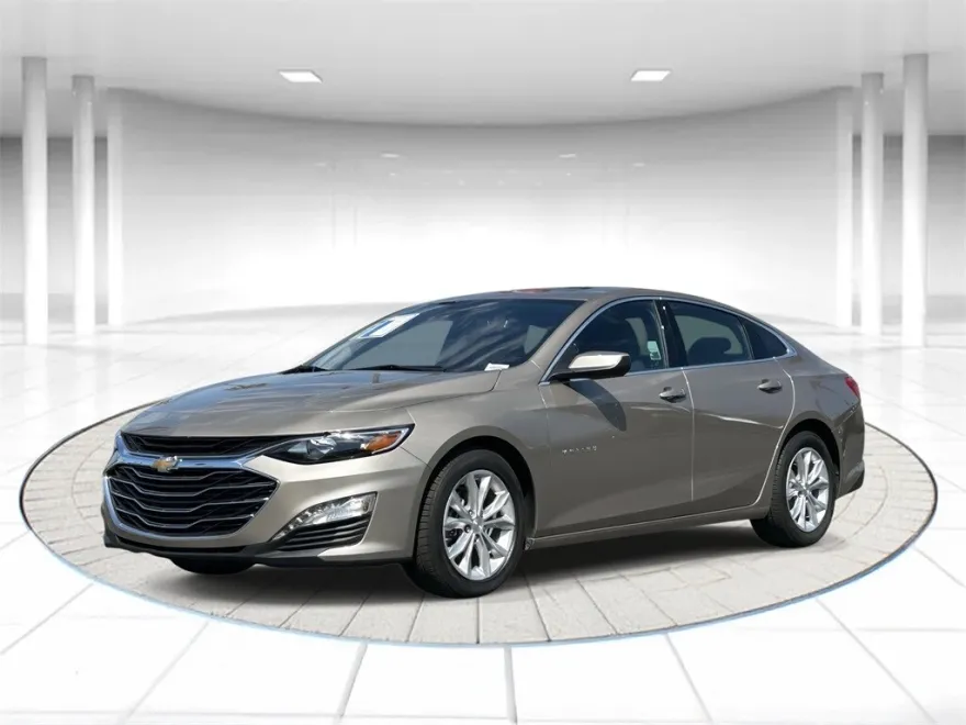 2023 Chevrolet Malibu 1LT photo 1