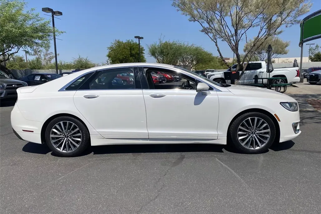 2018 Lincoln MKZ Select photo 1