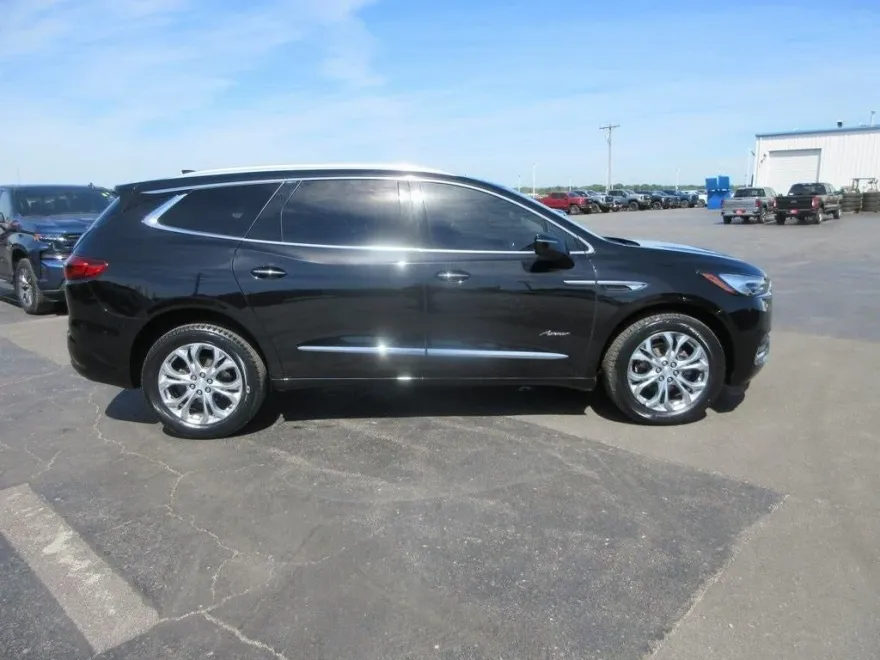 2020 Buick Enclave Avenir photo 1