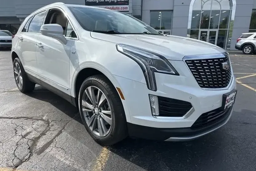 2022 Cadillac XT5 Premium Luxury photo 1