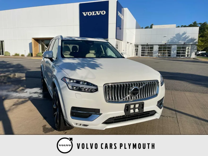 2023 Volvo XC90 AWD Plus photo 1