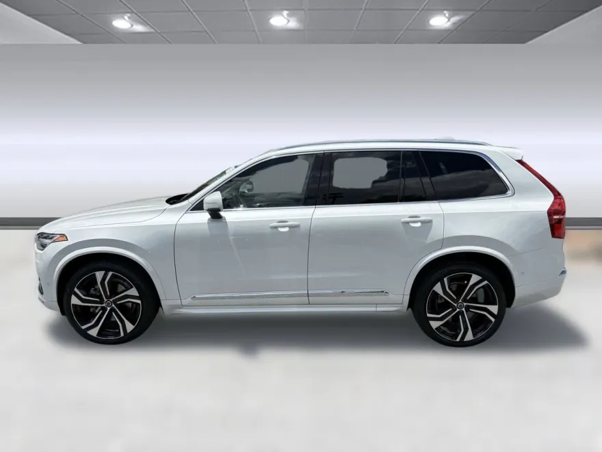 2024 Volvo XC90 AWD Ultimate photo 1