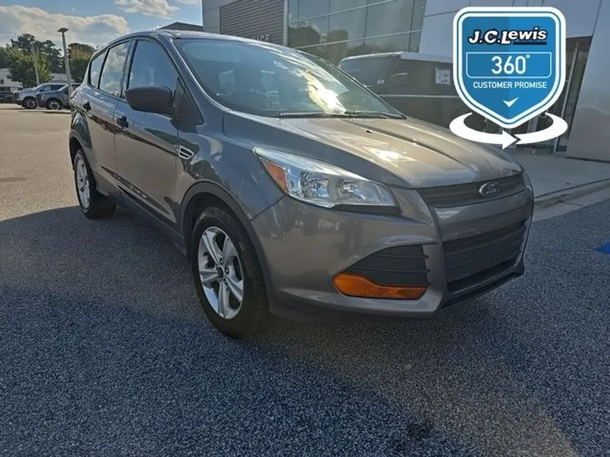 2014 Ford Escape S photo 1