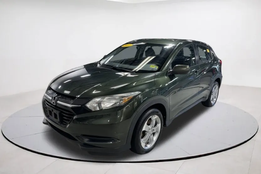 2017 Honda HR-V LX photo 1