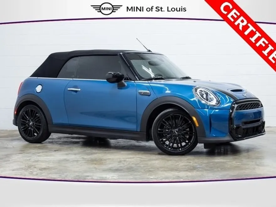 2023 Mini Cooper Signature Convertible photo 1