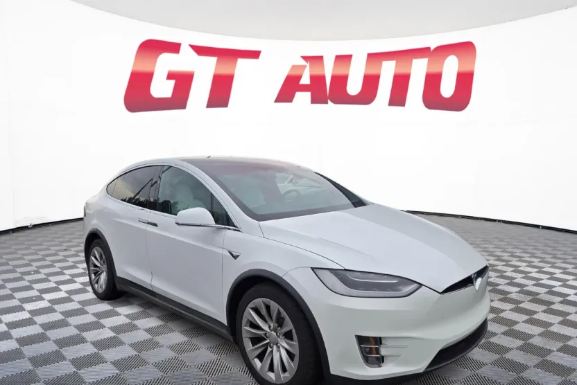 2018 Tesla Model X 75D photo 1