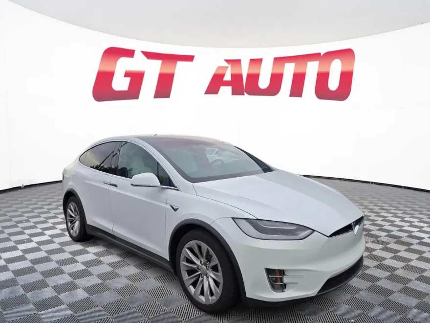 2018 Tesla Model X 75D photo 1