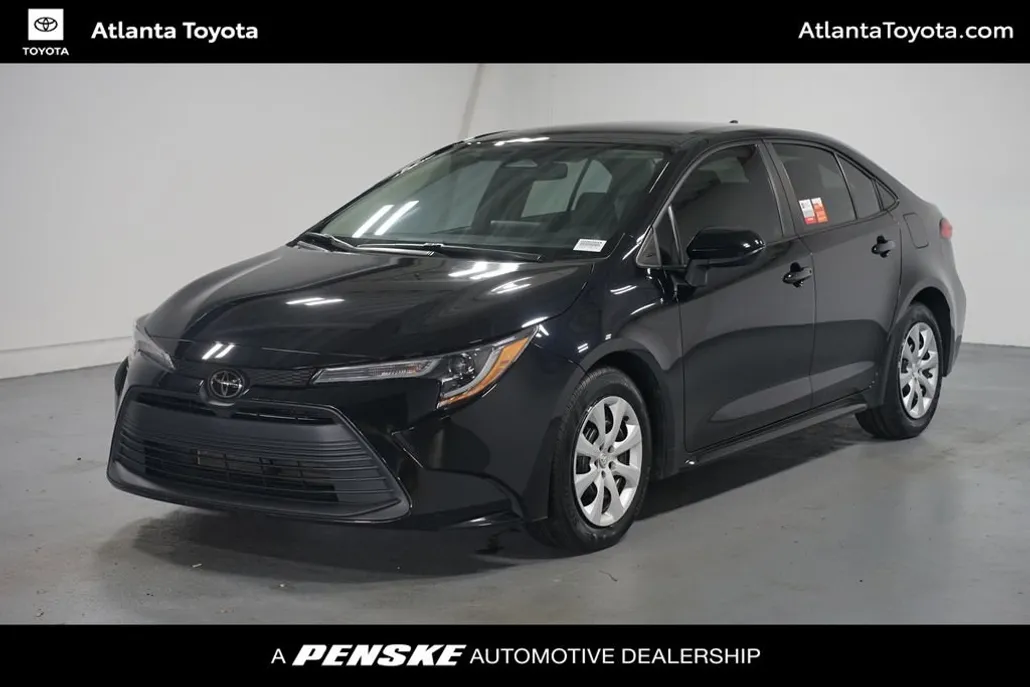 2023 Toyota Corolla LE photo 1