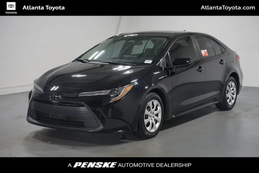 2023 Toyota Corolla LE photo 1