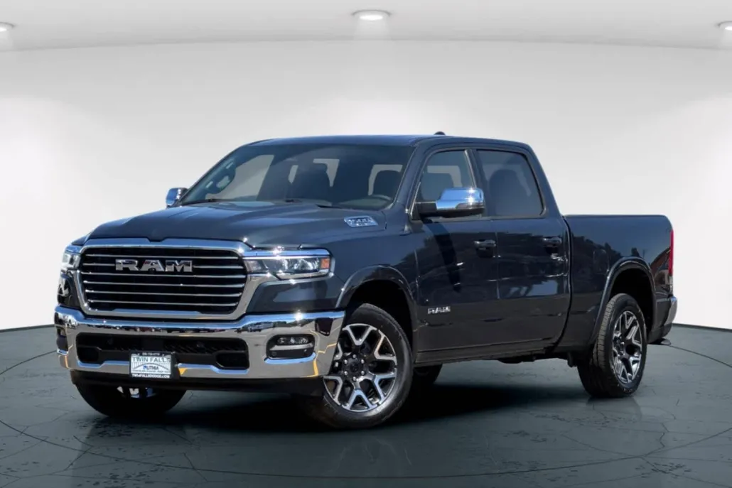 2025 Ram 1500 Laramie photo 1