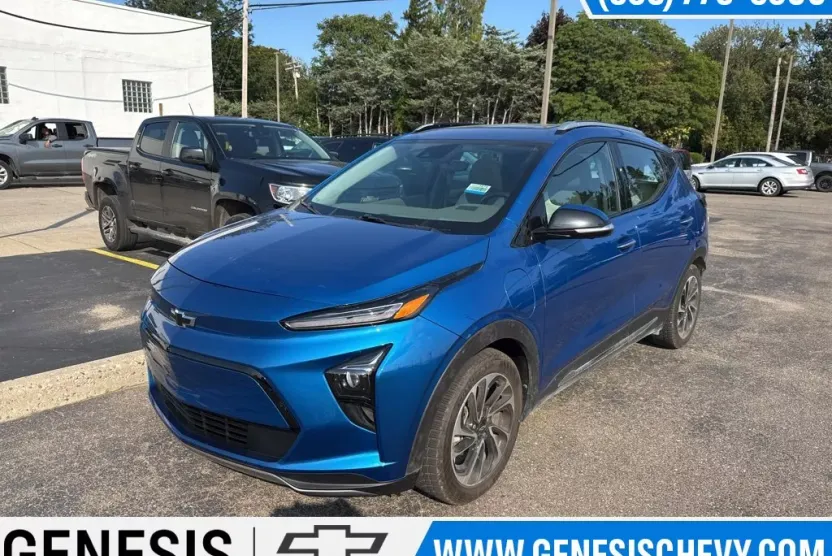 2023 Chevrolet Bolt EUV Premier photo 1