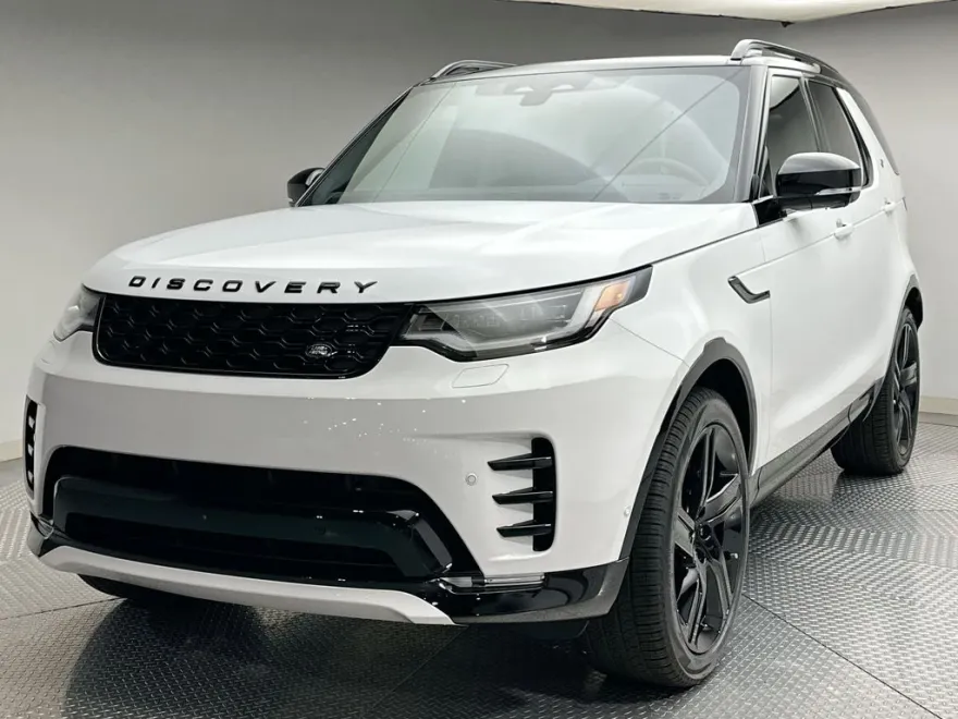 2025 Land Rover Discovery SE photo 1