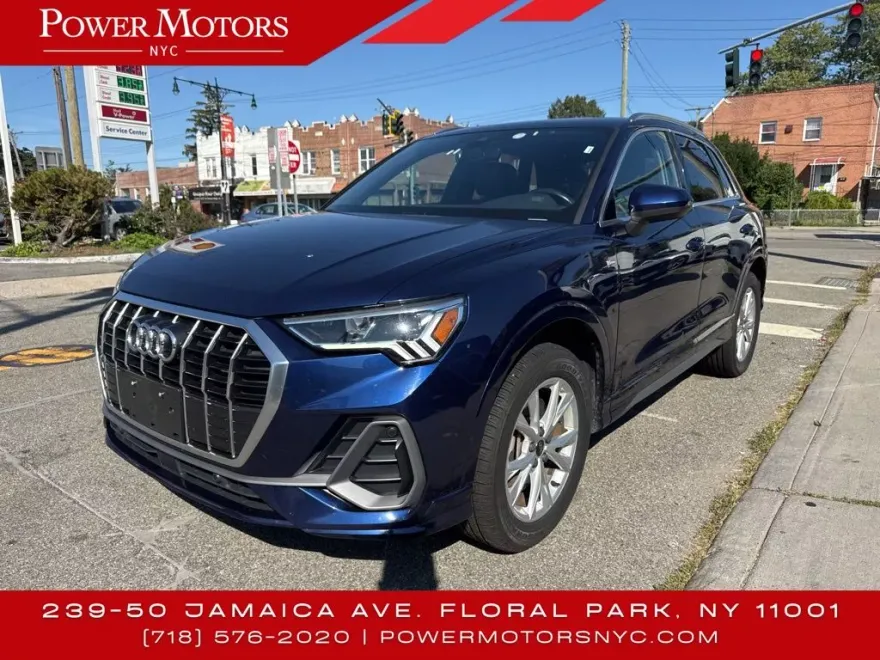 2023 Audi Q3 S line Premium photo 1