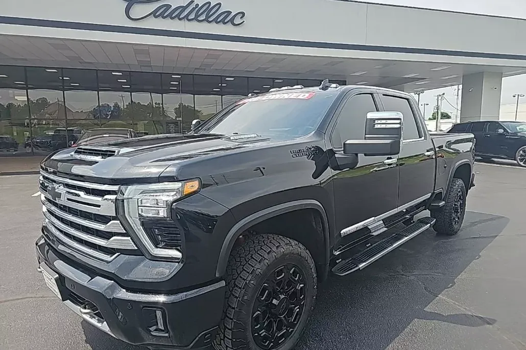 2024 Chevrolet Silverado 3500HD High Country photo 1