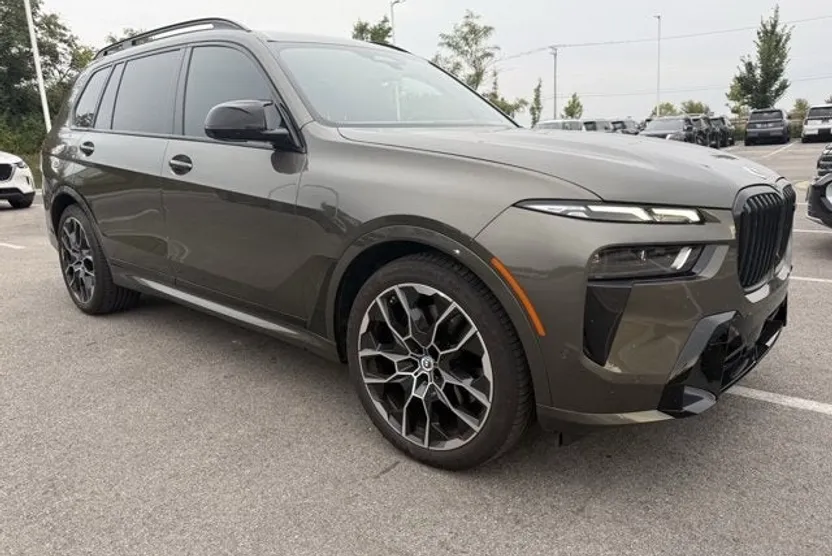 2023 Bmw X7 M60i photo 1