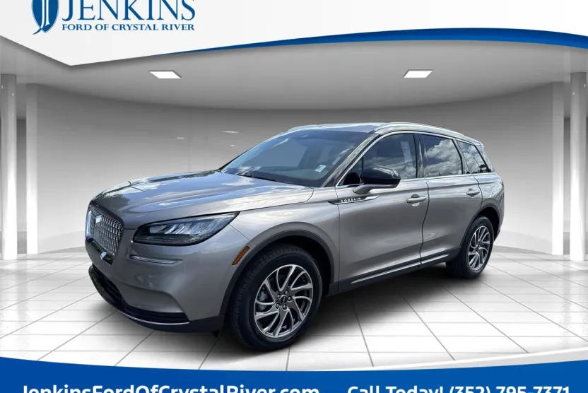 2021 Lincoln Corsair Standard photo 1
