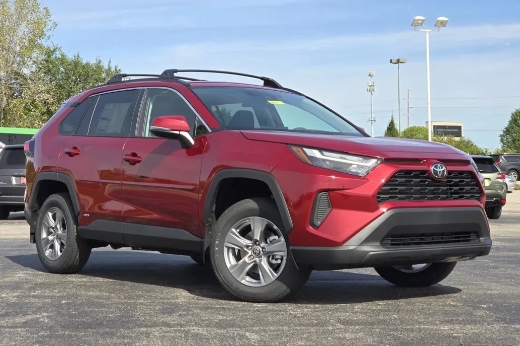 2025 Toyota RAV4 Hybrid XLE photo 1