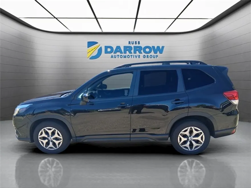 2022 Subaru Forester Premium photo 1