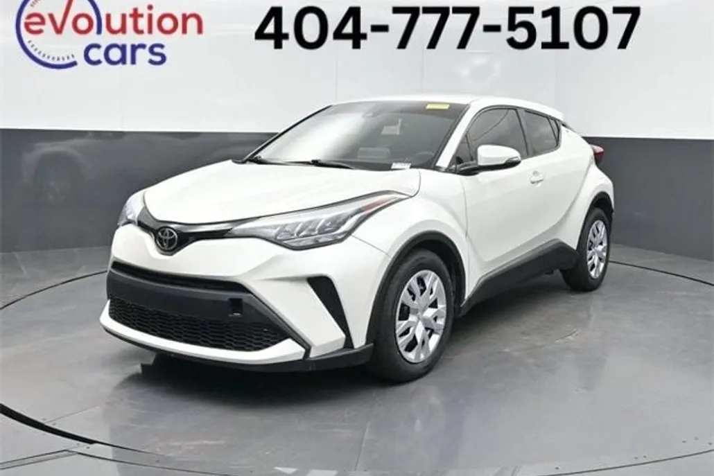 2020 Toyota C-HR LE photo 1