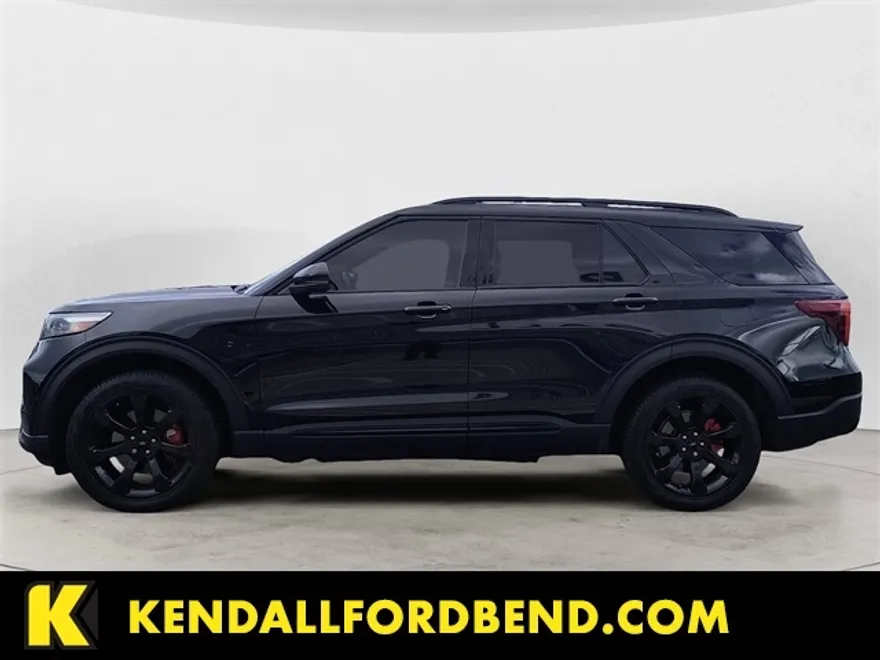 2022 Ford Explorer ST photo 1