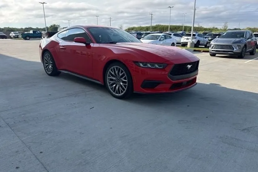 2024 Ford Mustang photo 1