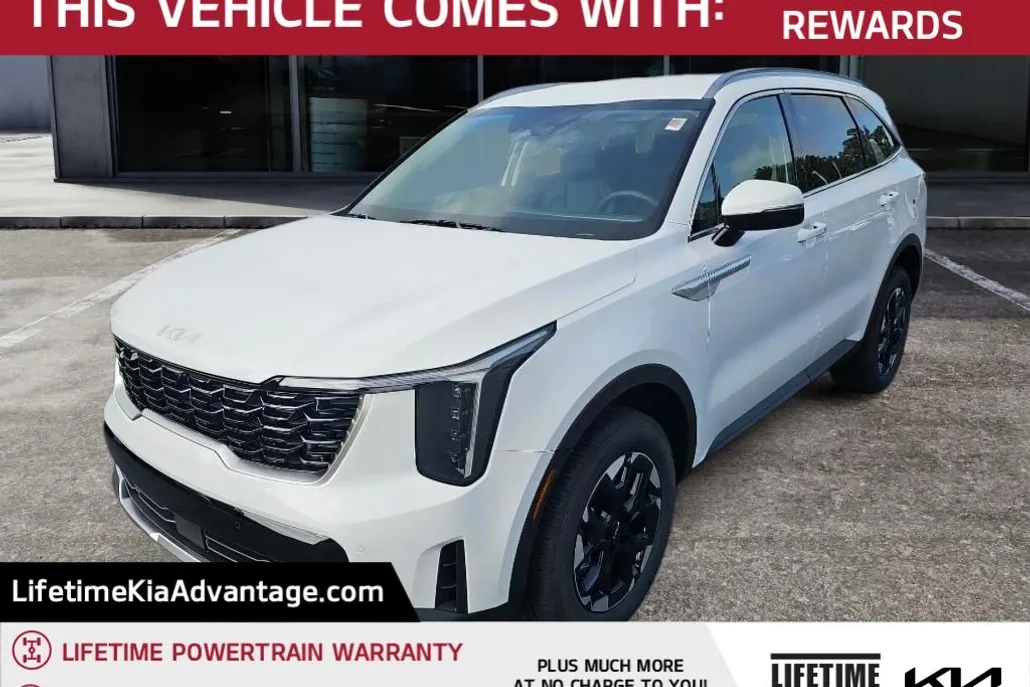 2025 Kia Sorento S photo 1
