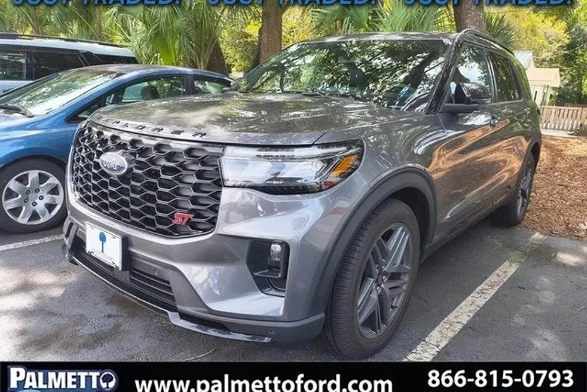 2025 Ford Explorer ST photo 1