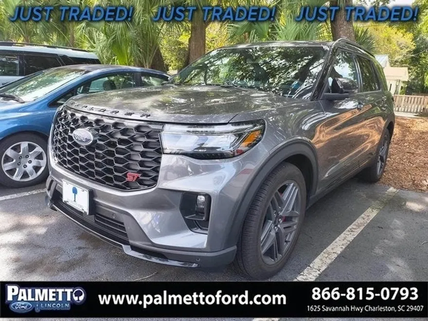 2025 Ford Explorer ST photo 1