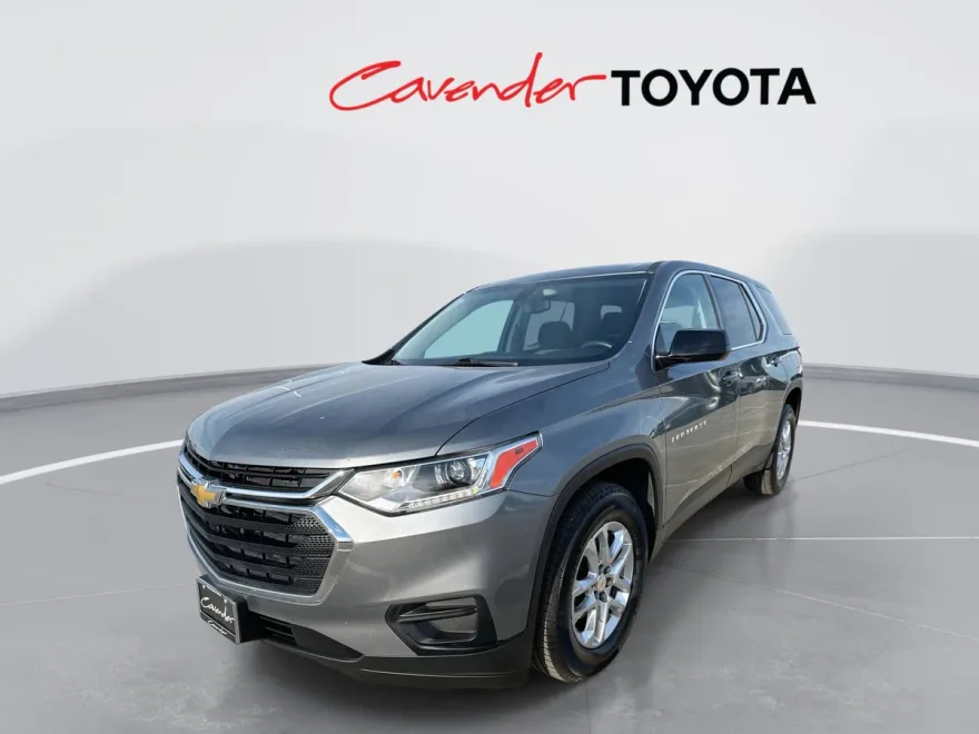2018 Chevrolet Traverse LS photo 1