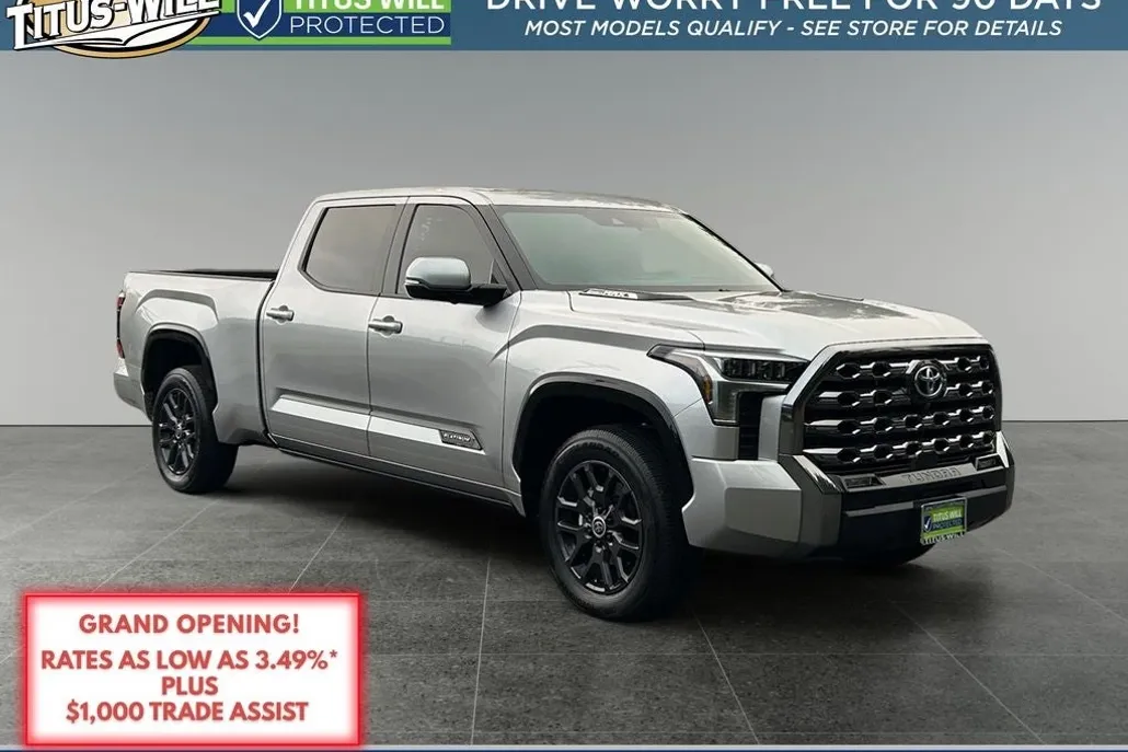 2024 Toyota Tundra Platinum photo 1