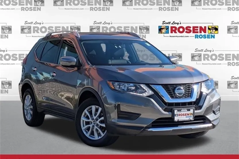 2019 Nissan Rogue SV photo 1