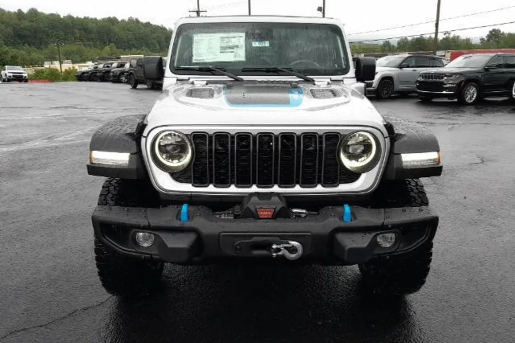 2024 Jeep Wrangler Rubicon photo 1