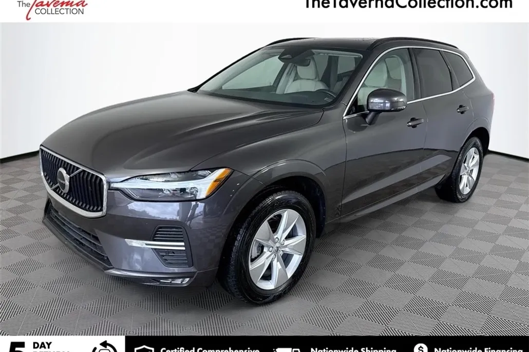2022 Volvo XC60 B5 Momentum photo 1