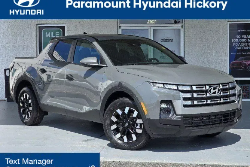 2025 Hyundai Santa Cruz SE photo 1