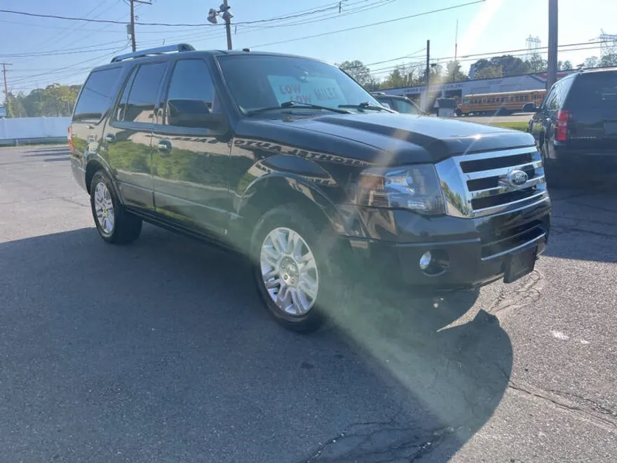 2013 Ford Expedition Limited photo 1