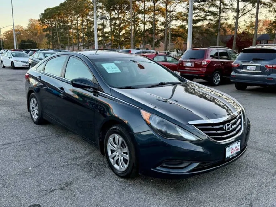 2012 Hyundai Sonata GLS photo 1