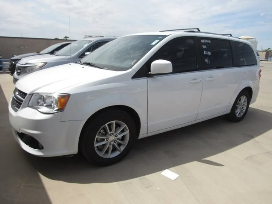 2020 Dodge Grand Caravan SXT photo 1