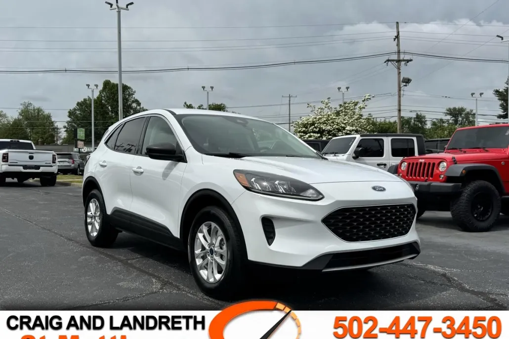 2022 Ford Escape SE photo 1