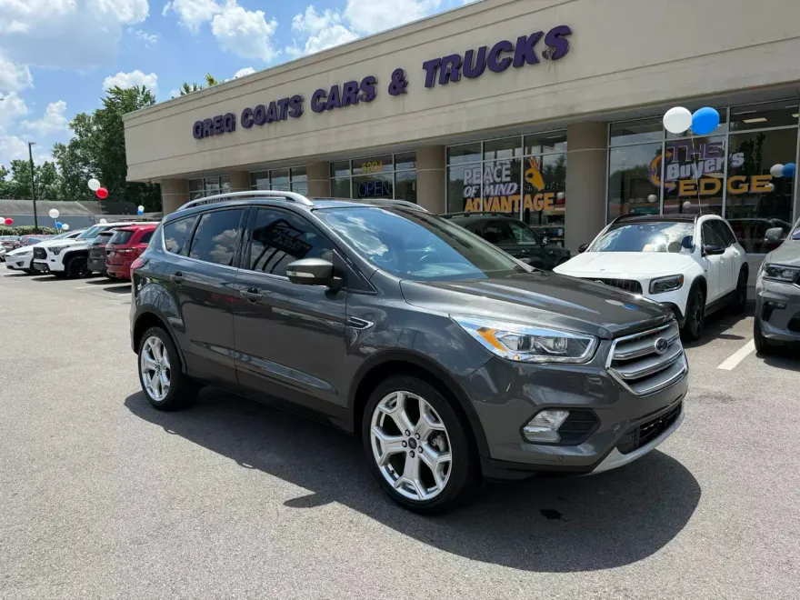 2019 Ford Escape Titanium photo 1