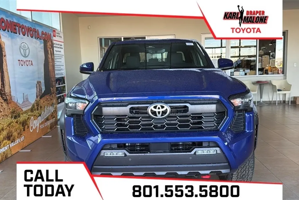 2025 Toyota Tacoma TRD Off-Road photo 1