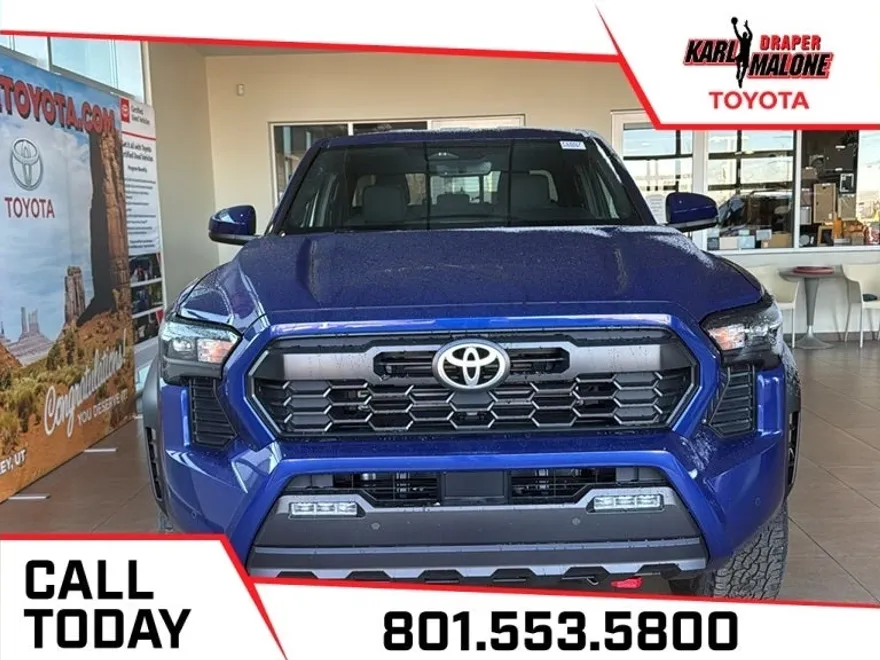 2025 Toyota Tacoma TRD Off-Road photo 1