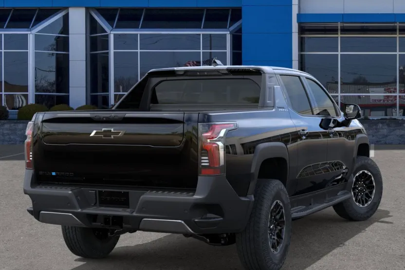 2026 Chevrolet Silverado EV Trail Boss photo 1