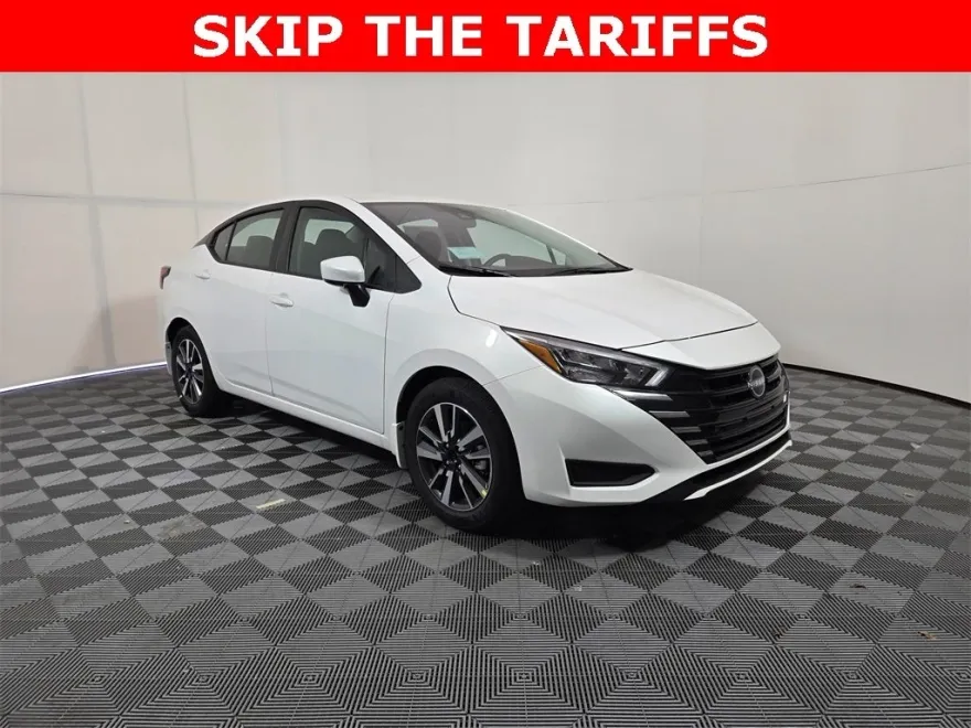 2025 Nissan Versa 1.6 SV photo 1