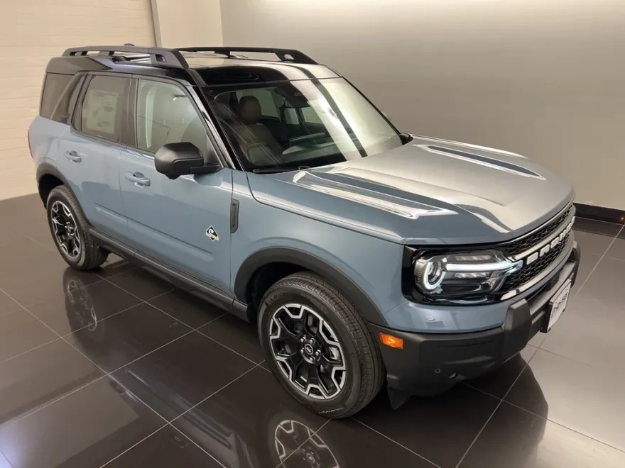 2025 Ford Bronco Sport Outer Banks photo 1