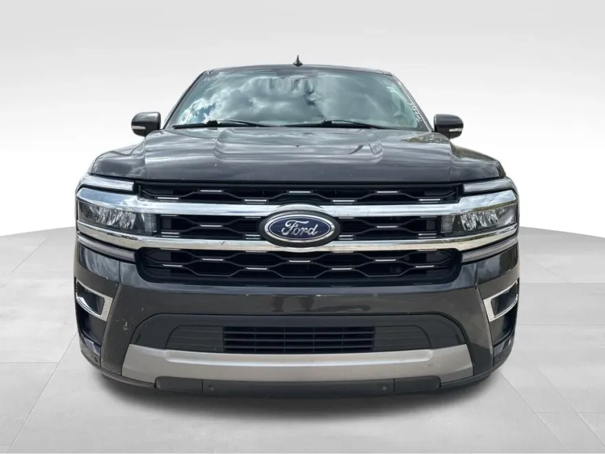 2024 Ford Expedition MAX Limited photo 1