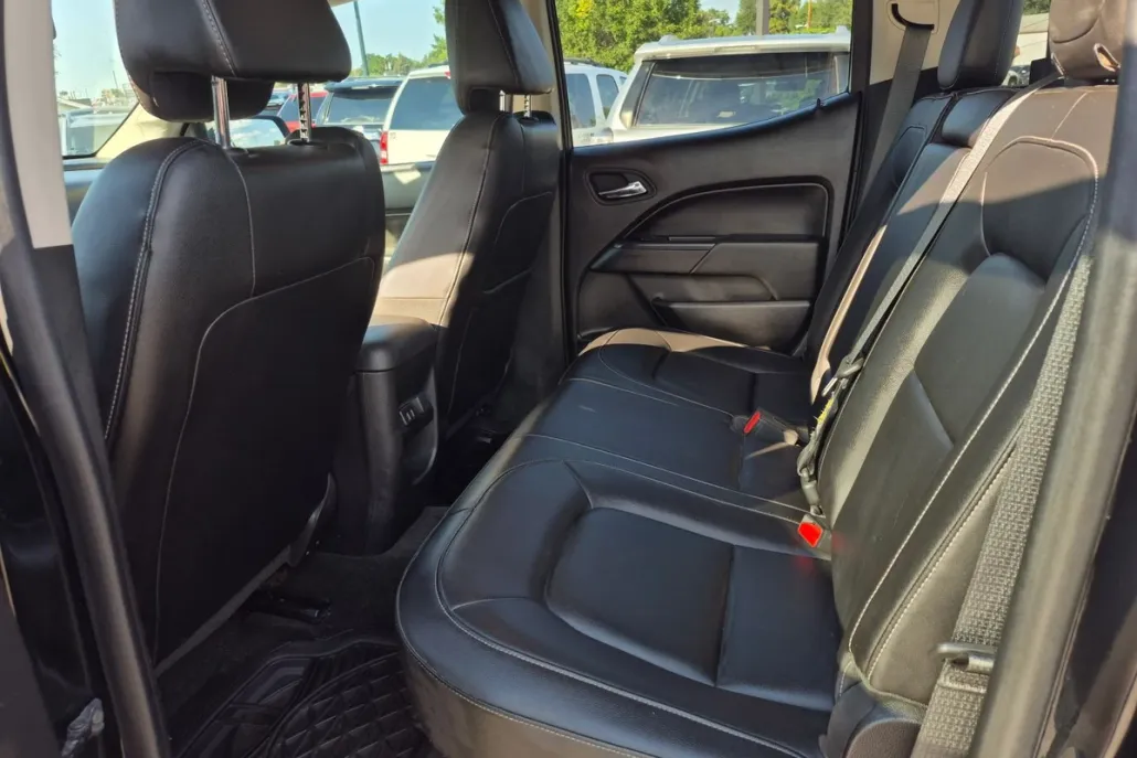 2016 Chevrolet Colorado LT photo 1