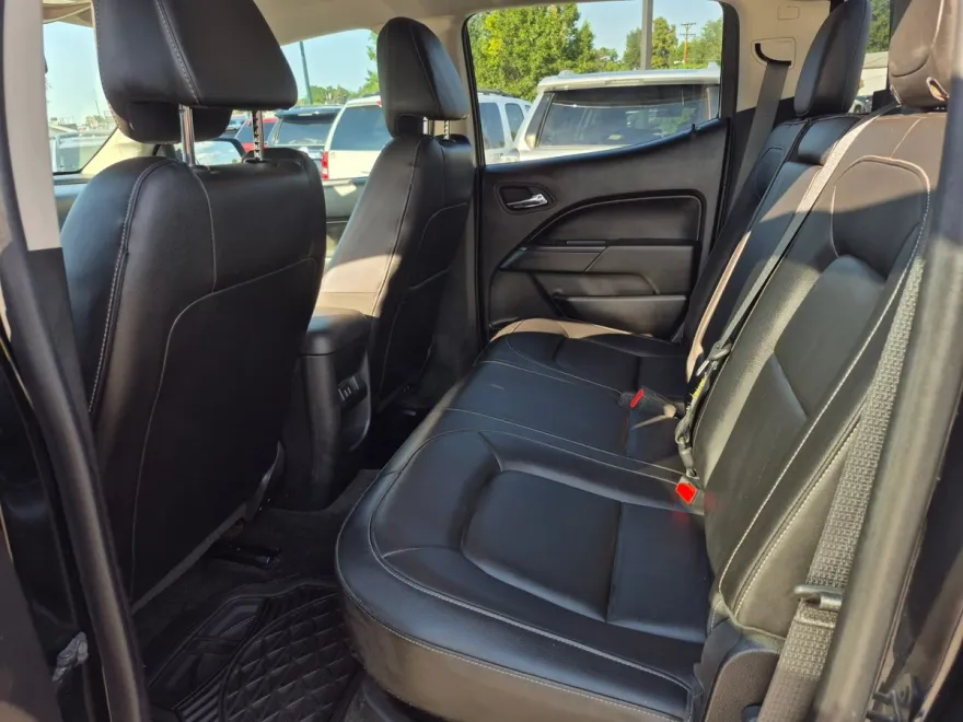 2016 Chevrolet Colorado LT photo 1